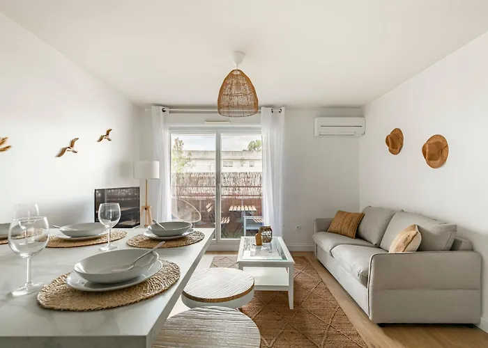 Cosy, Climatise, Calme, Parking - Proche Aeroport *